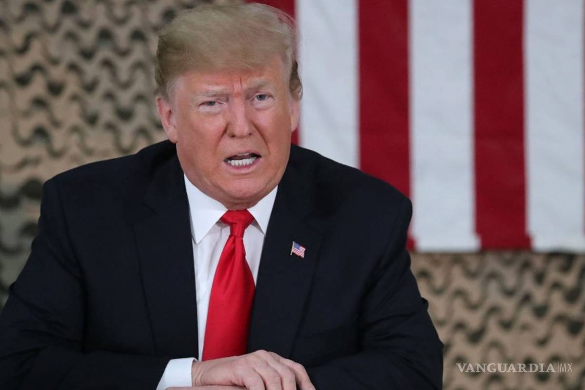 México debería usar sus 'fuertes' leyes migratorias para detener caravanas: Trump