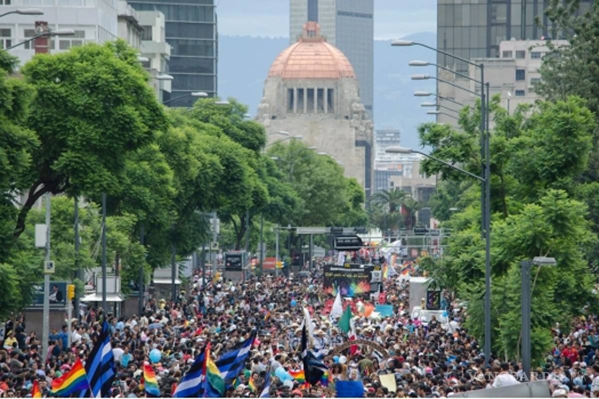 Alertan colectivos de amenazas por marcha gay en CDMX