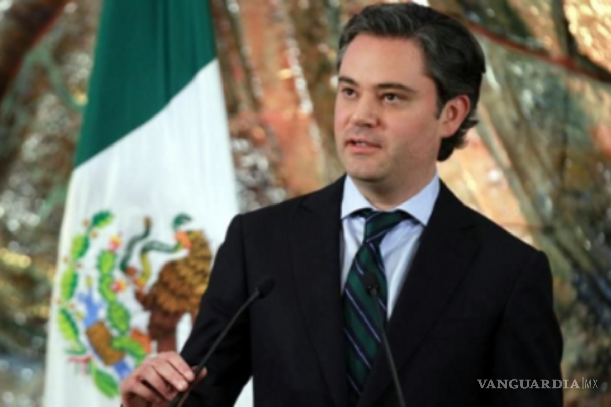 Reforma educativa no busca correr maestros, aclara Nuño