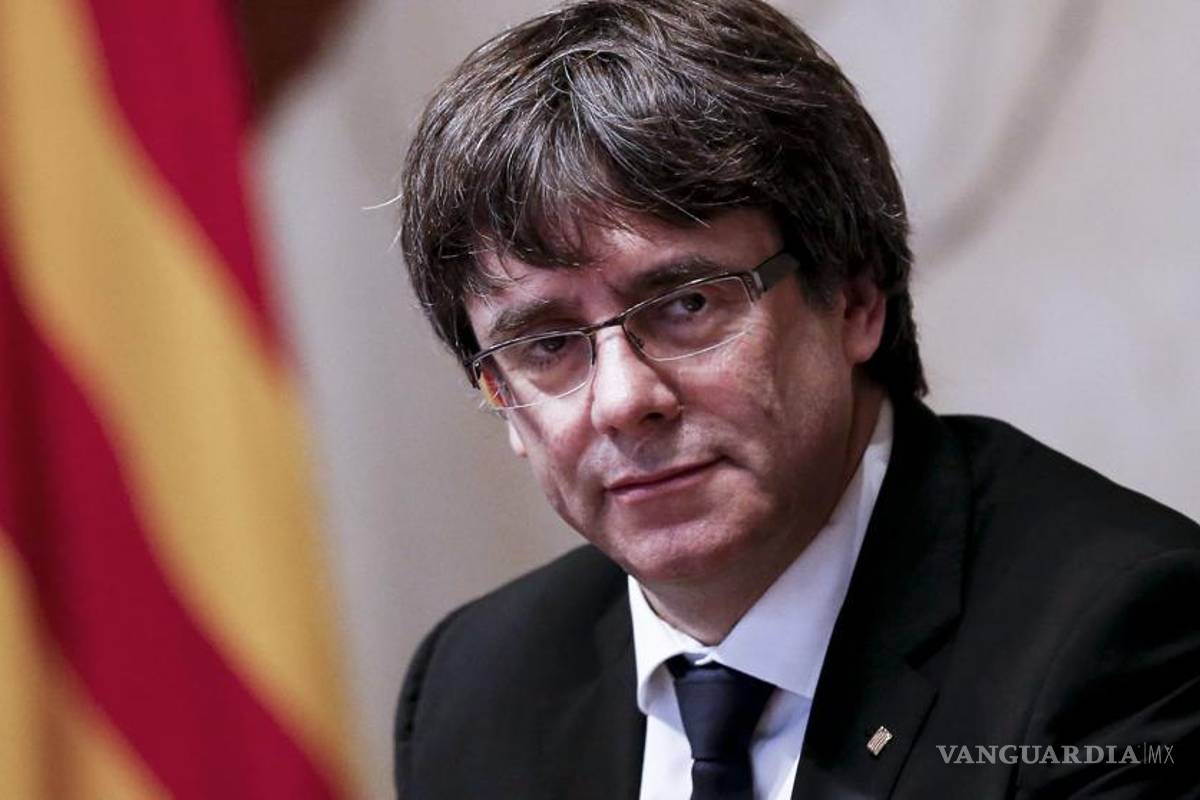 Puigdemont llama a resistencia pacífica