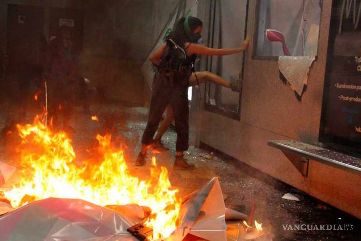 AMLO da respaldo a Sheinbaum por su accionar ante marcha feminista