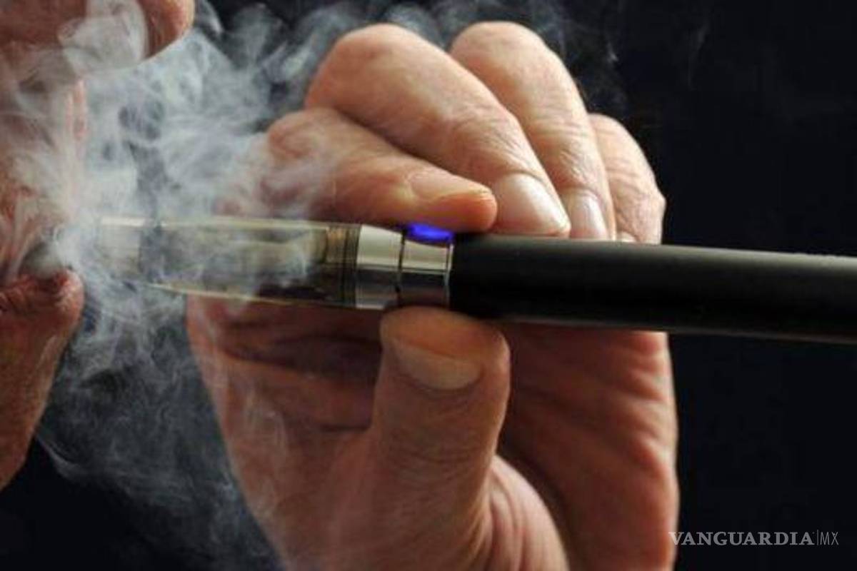 Prohíben importación de cigarros electrónicos en México