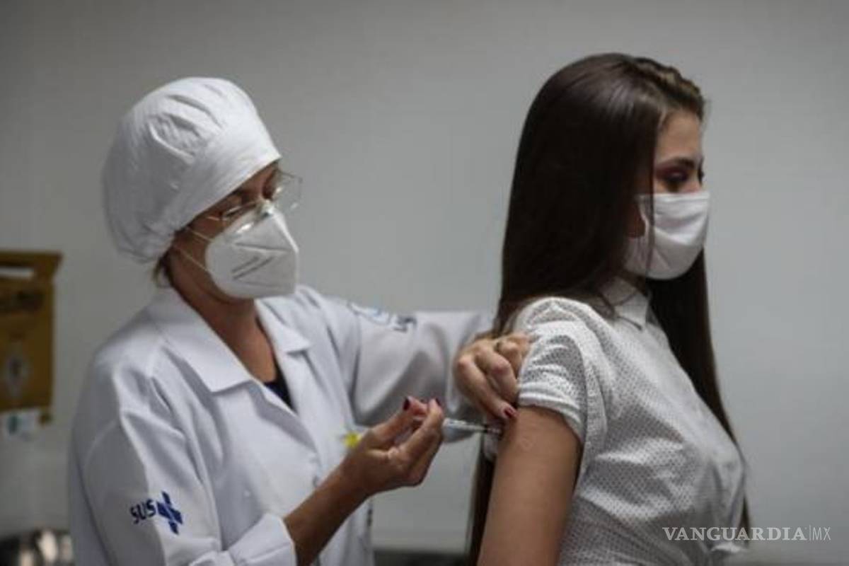 EU autoriza refuerzos de vacuna contra COVID-19 para jóvenes de 16 y 17 años