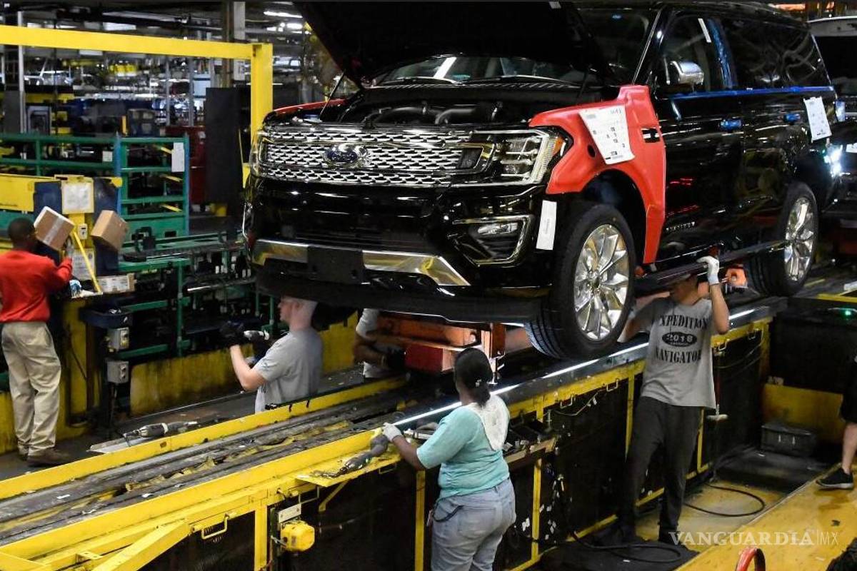 Tras huelga en EU, Ford Motor ‘pensará’ más dónde producir sus vehículos