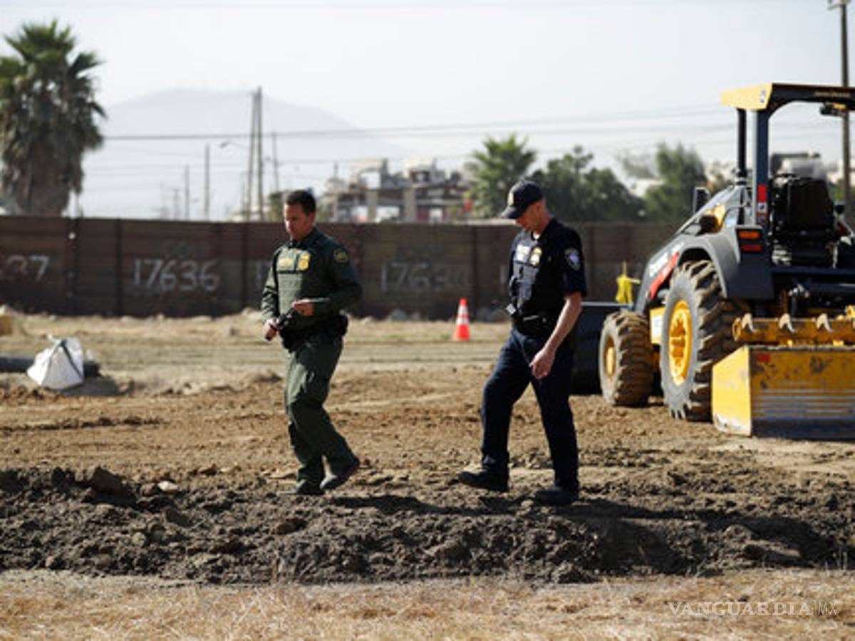 $!Toman forma prototipos de muro fronterizo en San Diego