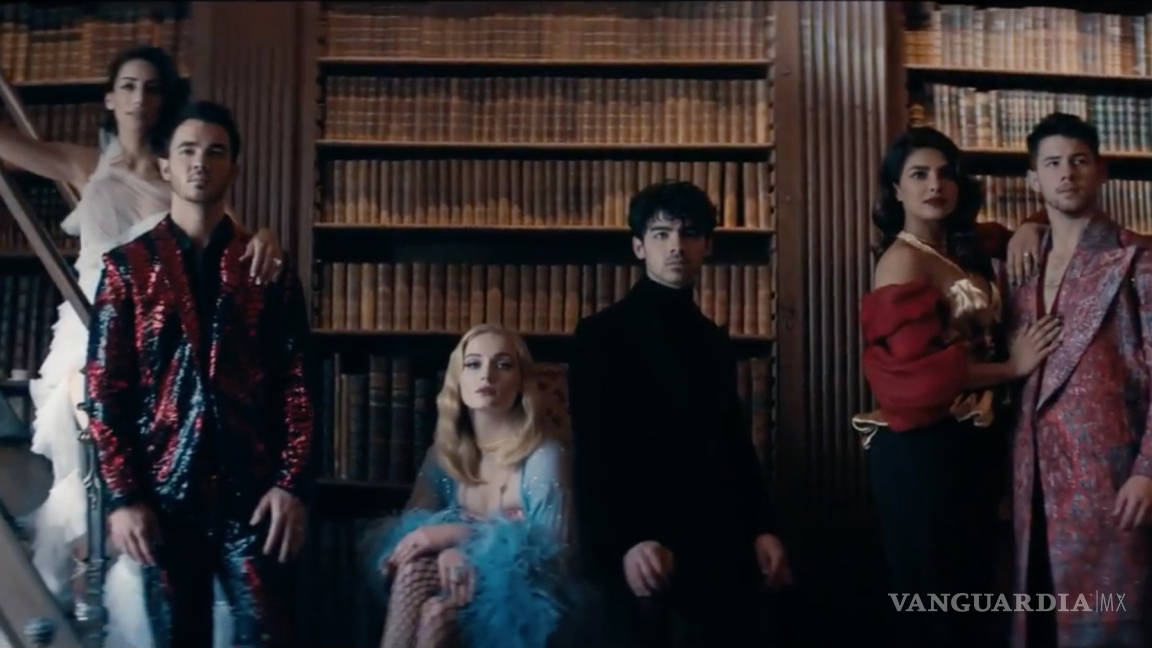 De 'Risky Business' a 'Grease', así es el nuevo video musical de los Jonas Brothers