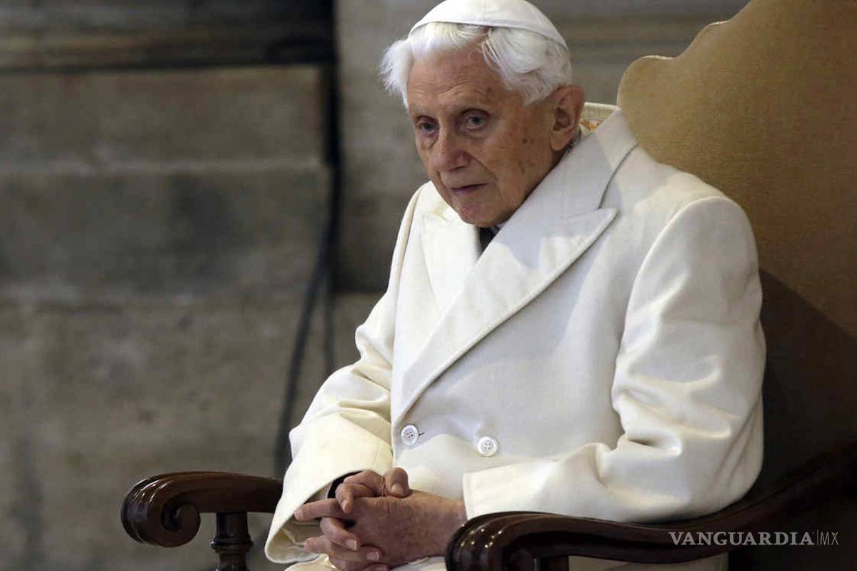 Niega el vaticano “enfermedad paralizante” de Benedicto XVI