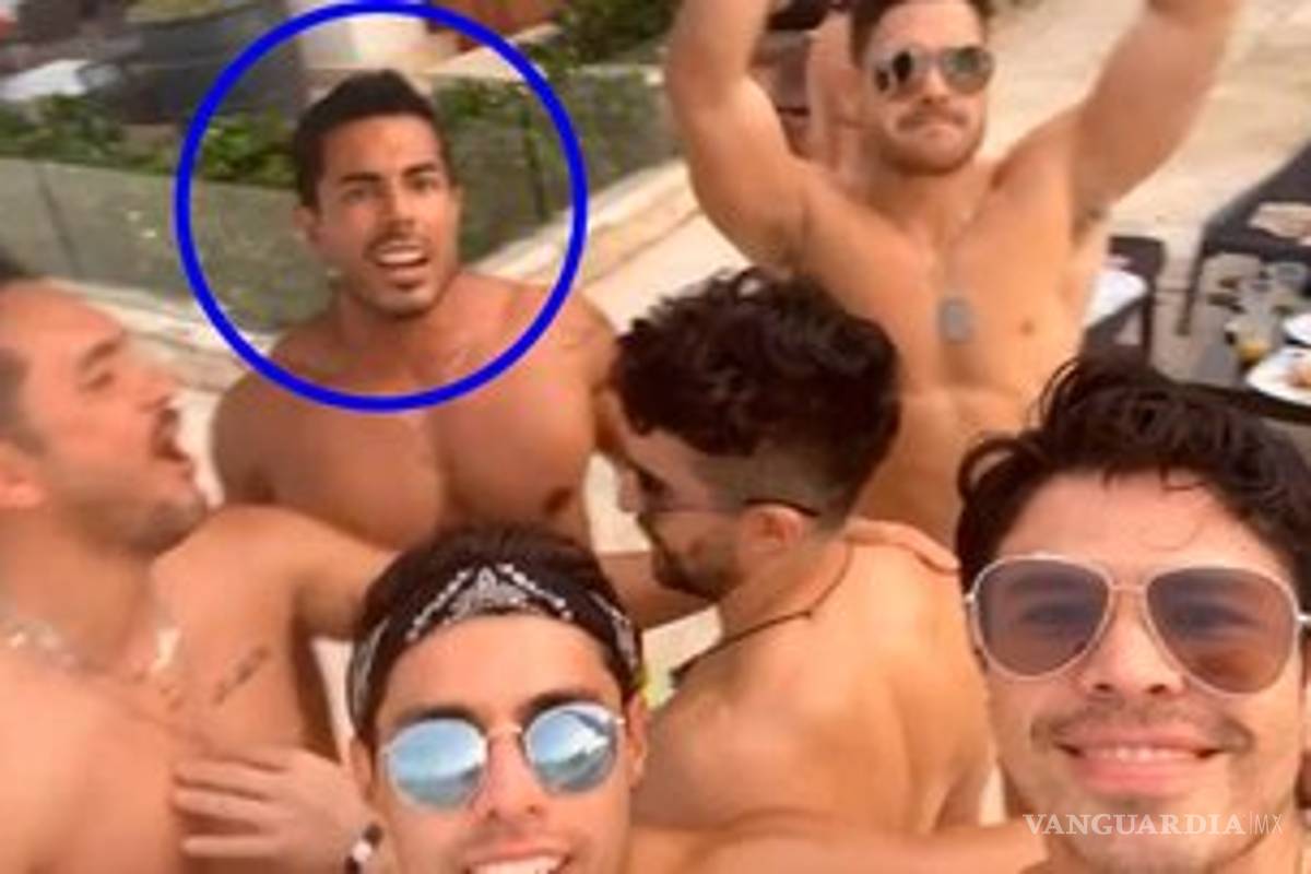 Oftalmólogo no es de Sedena ni del IMSS; aún así lo vacunaron, luego se fue de fiesta