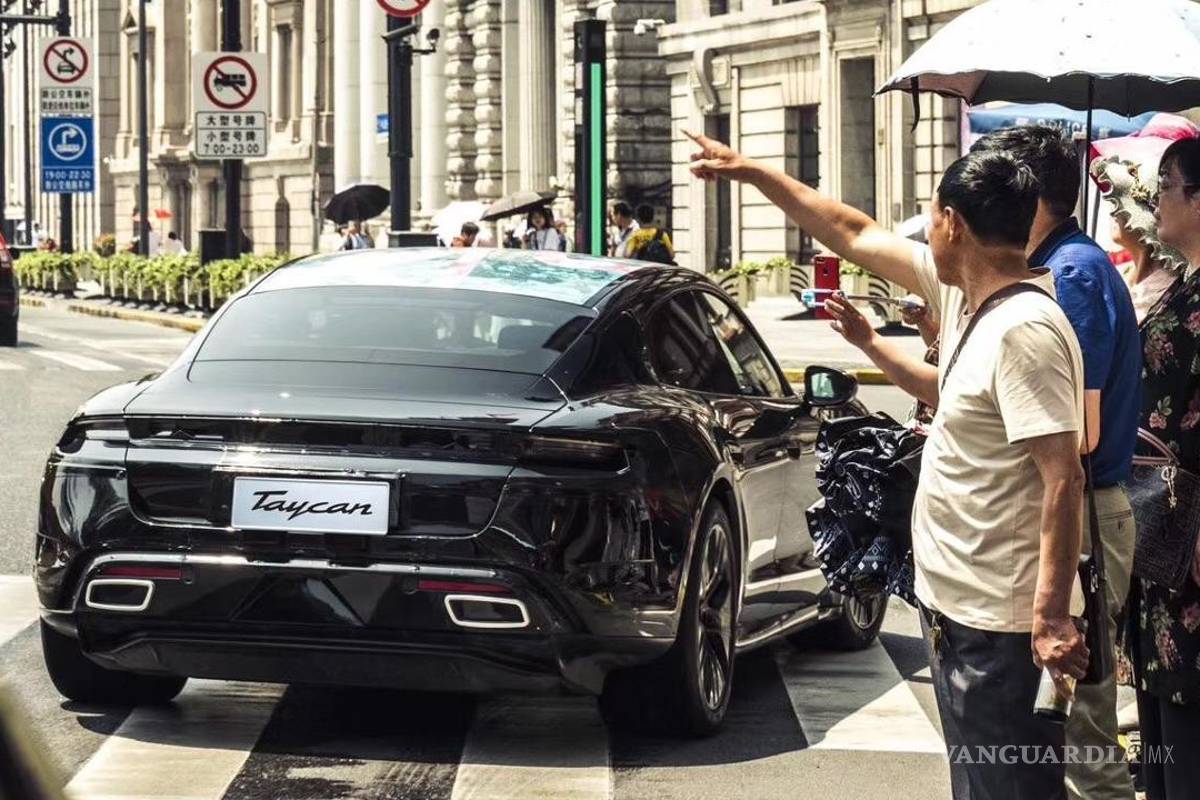 Porsche Taycan se deja ver en China, previo a su lanzamiento