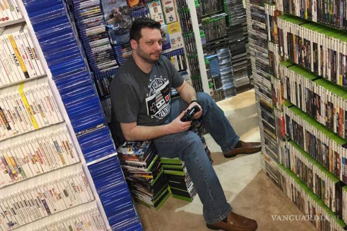 Muérete de envidia... este chico tiene la colección más grande de videojuegos del mundo... ¡y obtiene el Récord Guiness!