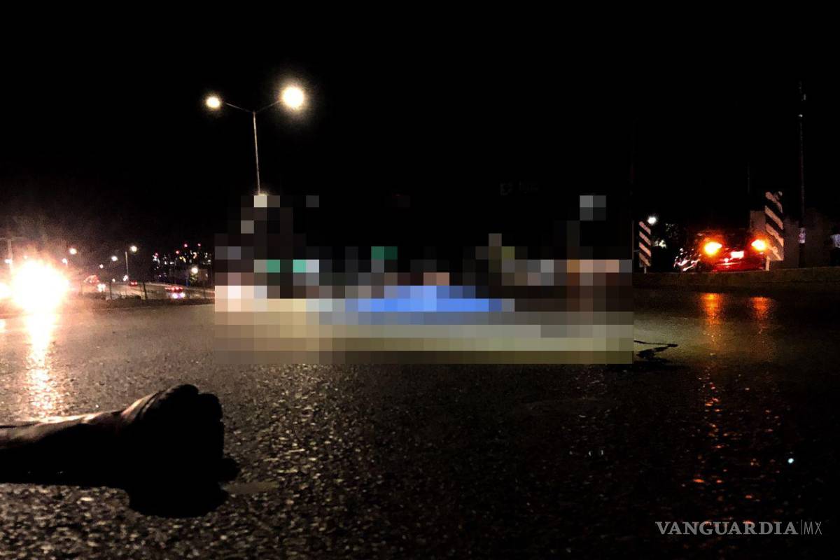 Saltillo: joven muere arrollado al cruzar sin precaución el Nazario O. Garza; responsable huyó