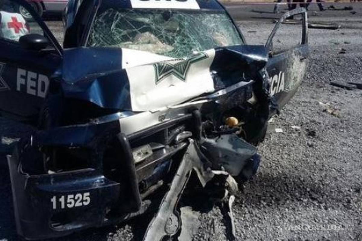 Mueren 5 federales en accidente carretero en Michoacán