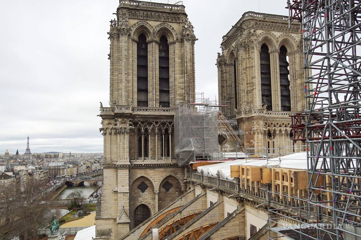 Obras de reconstrucción en Notre Dame se preparan para remover andamiaje