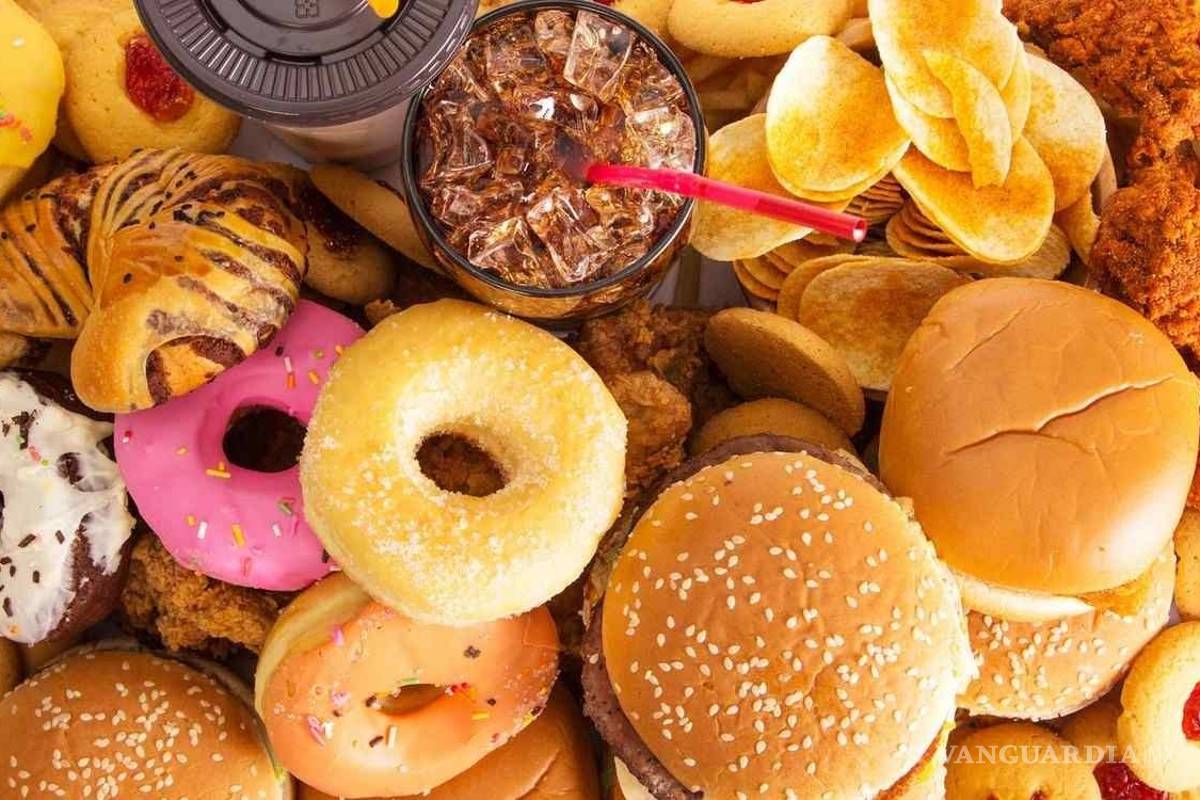 Dejar comida chatarra, con síntomas similares a cuando dejas las drogas