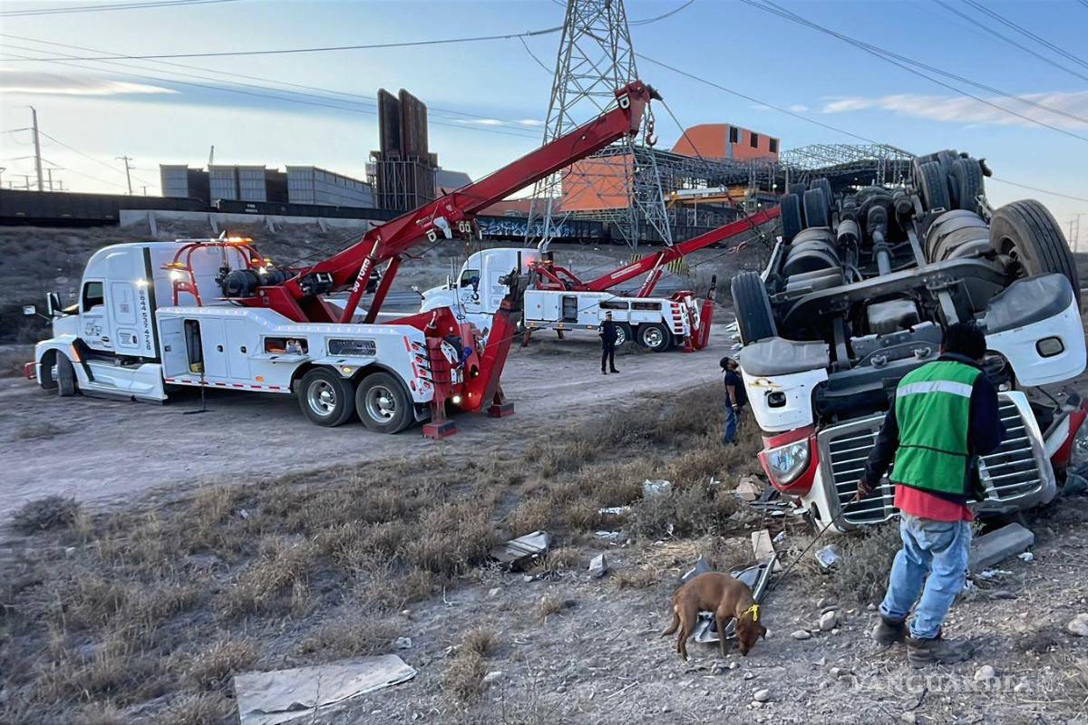 $!El operador fue valorado en el lugar y no requirió traslado a un hospital.