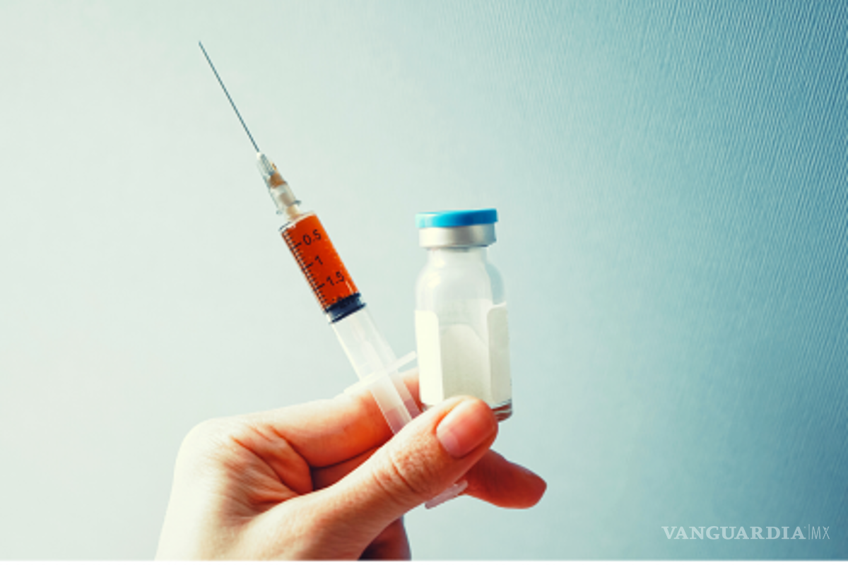 Cofepris exhorta a denunciar aplicación de vacunas clandestinas; es ilegal y peligroso, señalan