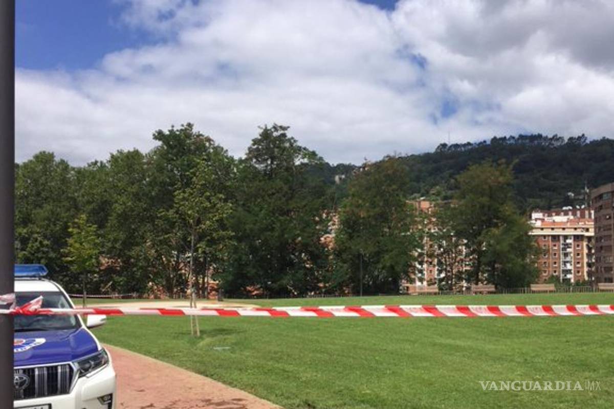 Seis hombres violan a mujer en un parque y después le arrojaron billetes