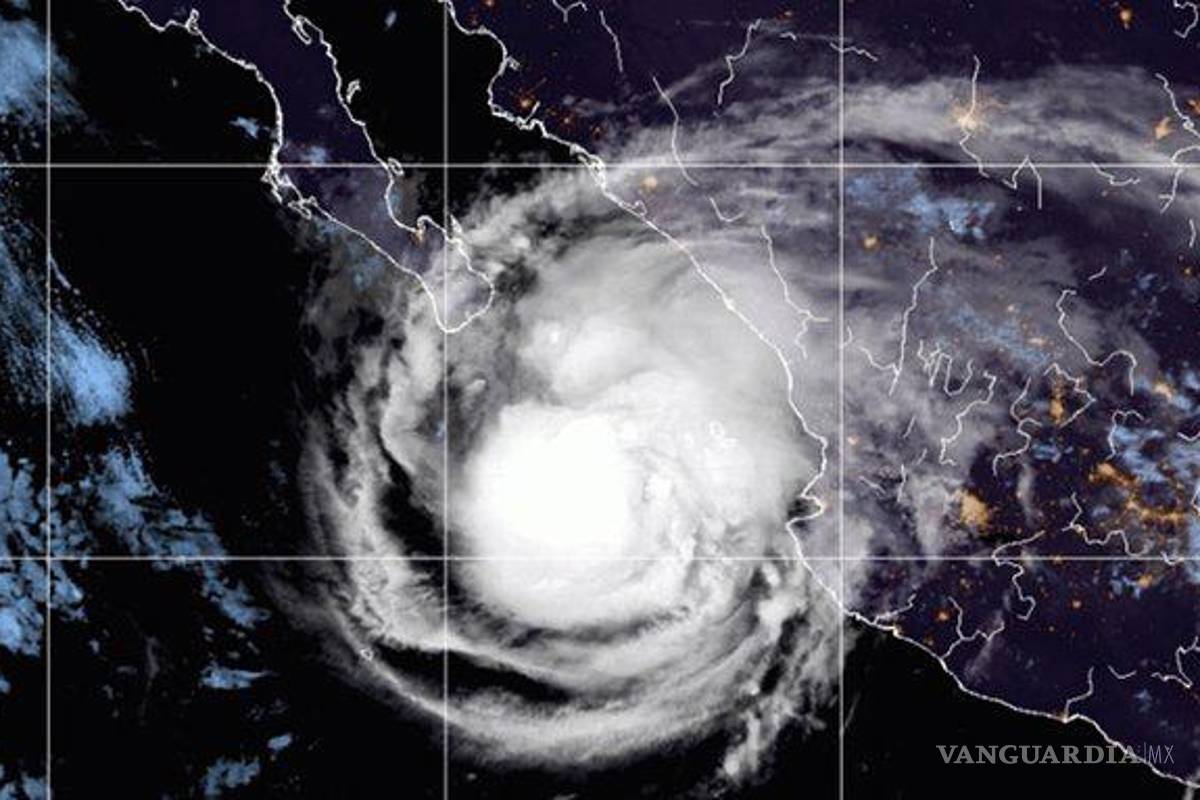 Olaf ya es huracán categoría 1, alerta el SMN