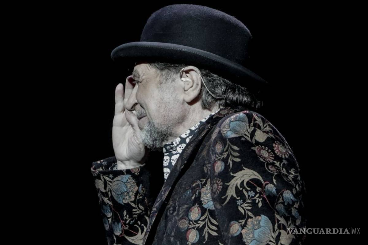 Operan de urgencia a Joaquín Sabina por coágulo cerebral tras caída en el escenario (video)