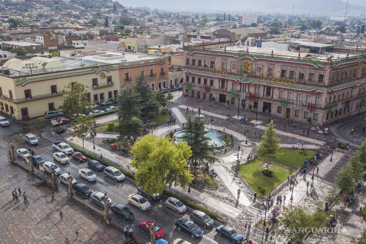 Saltillo: La Plaza de Armas no ha perdido su carácter de escenario principal