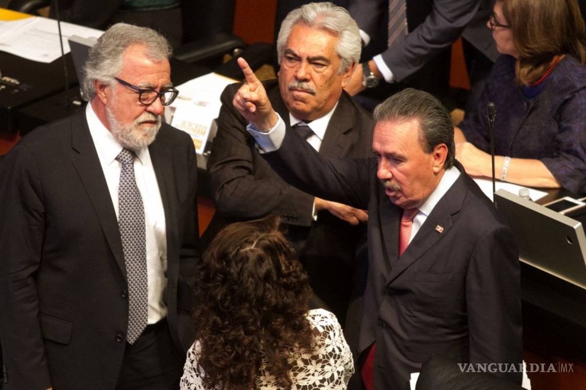 Senado frena reforma que elimina el fuero
