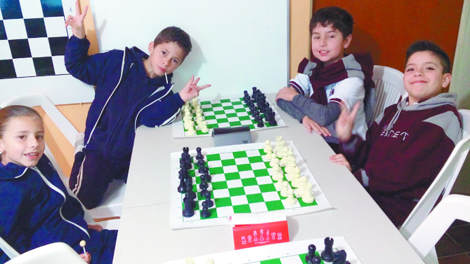 Logran pase al regional en Juegos Escolares