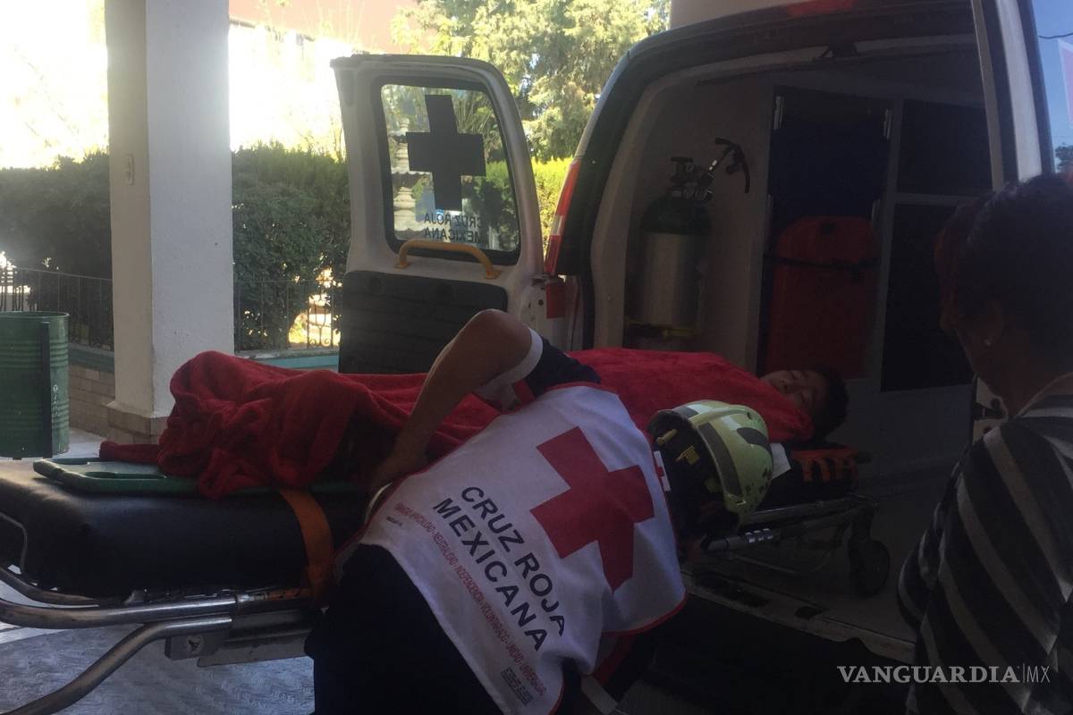 Camioneta arrolla a niño de 10 años con todo y bicicleta en Saltillo