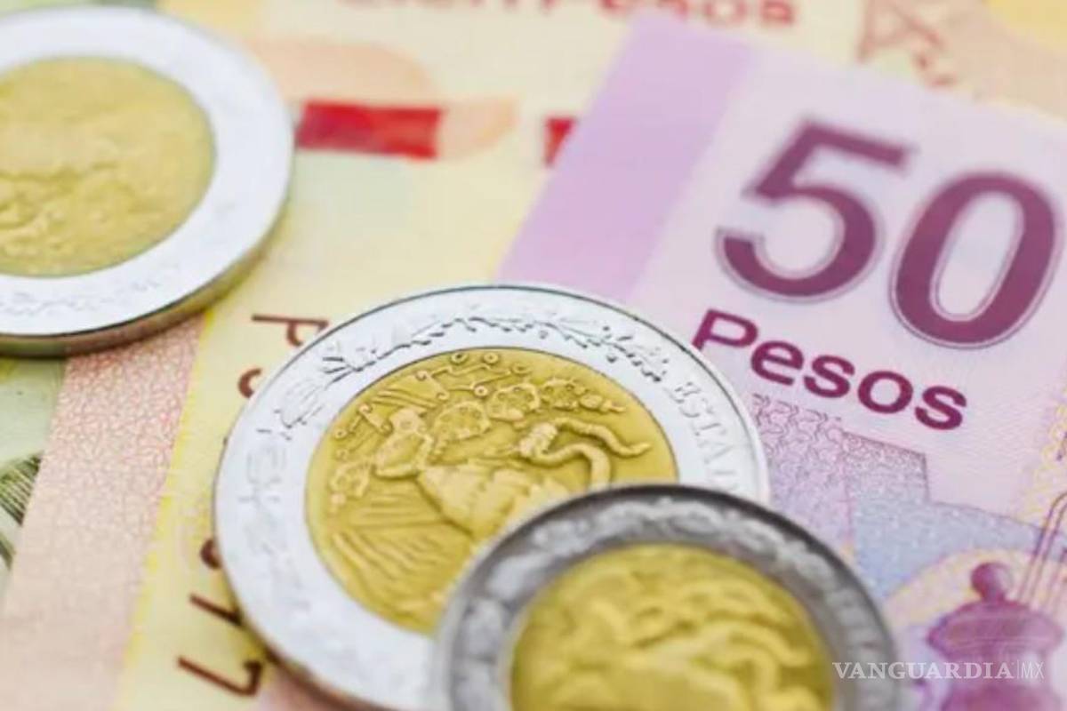 Revierte peso mexicano pérdidas; se aprecia tras anuncio de aranceles de Trump