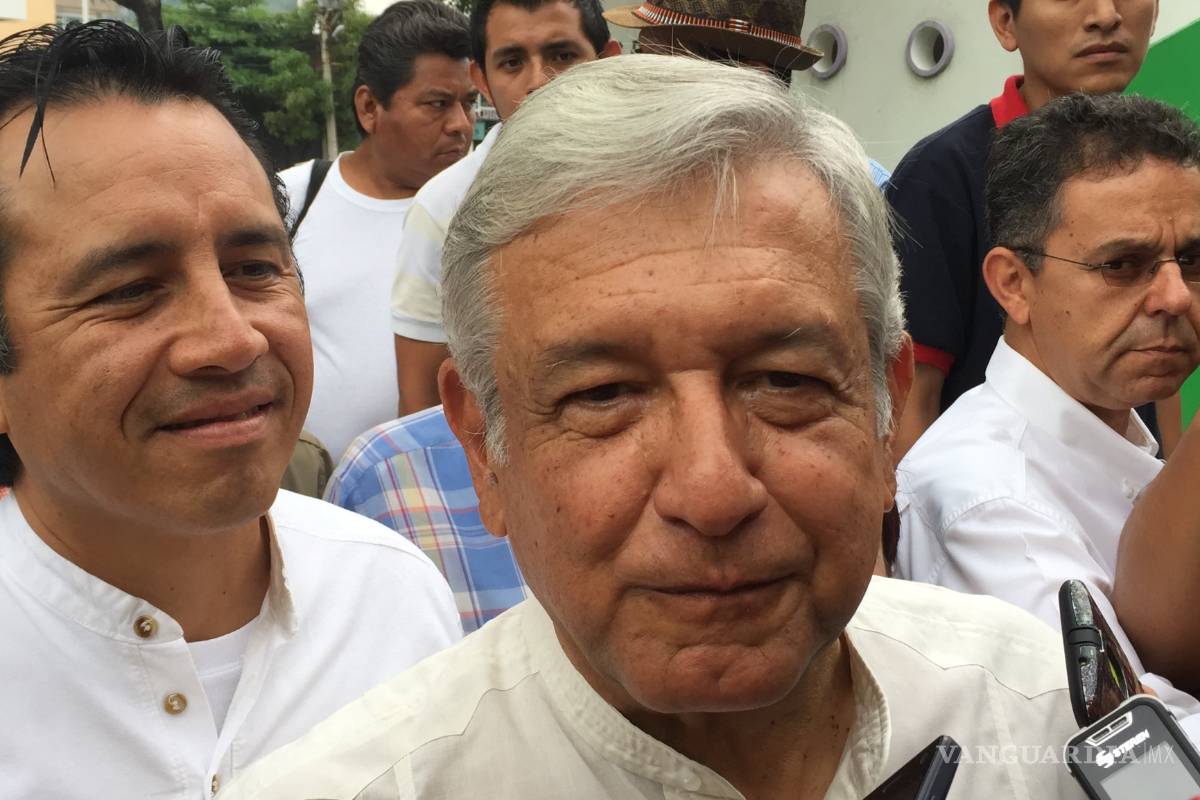 AMLO acusa a JJ Rendón de &quot;especialista en guerra sucia&quot;