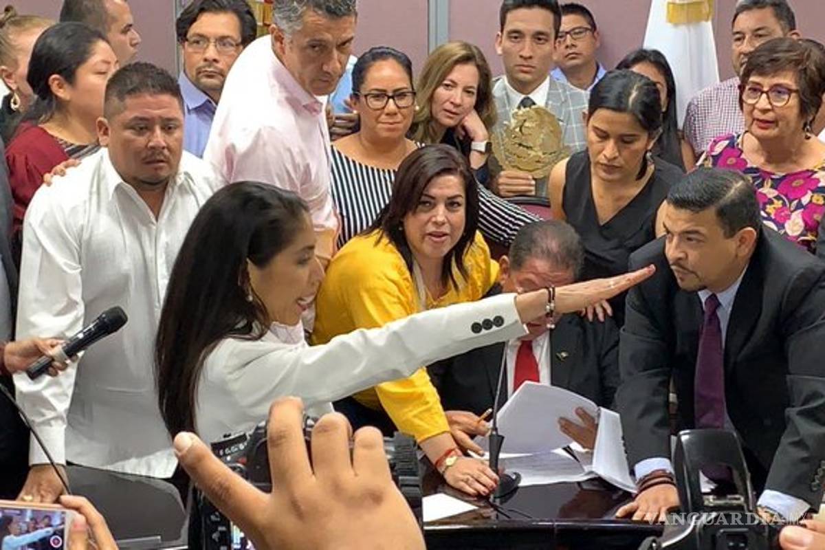 'La encargada soy yo y ustedes están a mi disposición', se impone nueva Fiscal de Veracruz
