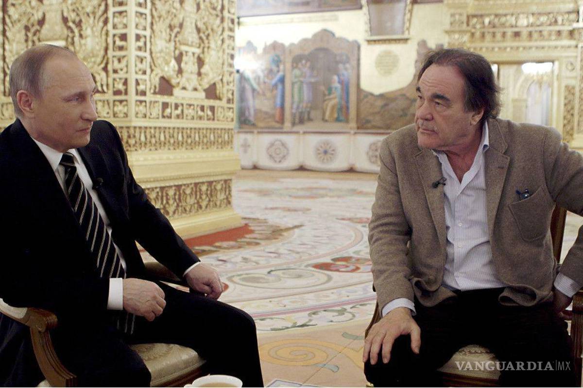 $!En 2017, Oliver Stone estrenó un documental excepcional en el que el cineasta entrevista al presidente ruso, Vladimir Putin.