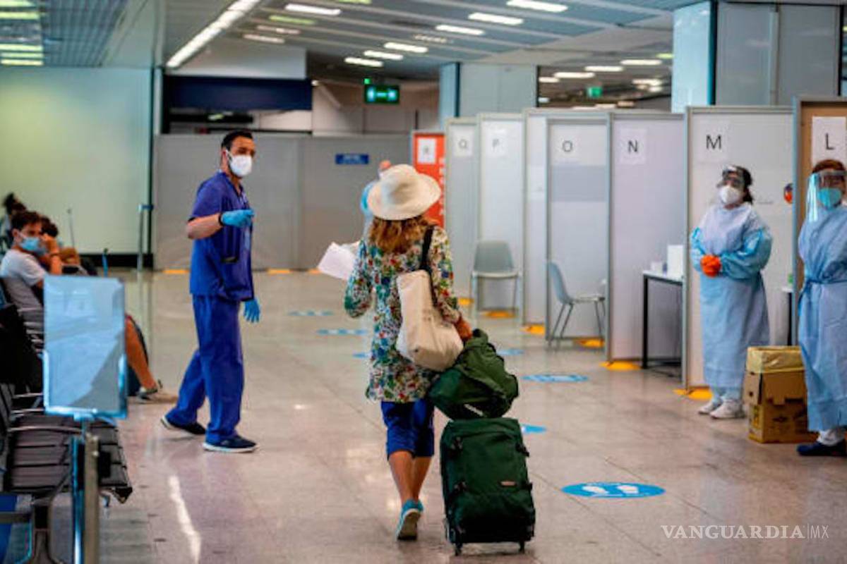 Instalan en aeropuertos de México módulos para pruebas COVID