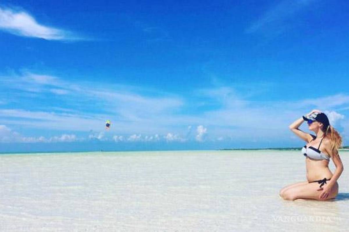 Marjorie de Sousa luce su embarazo en bikini