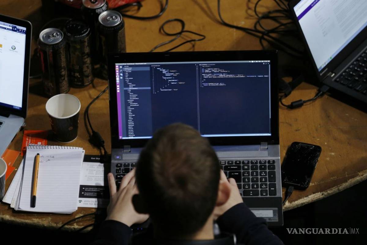 Quienes atacaron a bancos en México 'no son muchachitos detrás de una computadora'