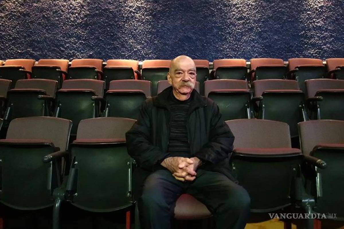 El dramaturgo Abraham Oceransky afirma que el arte es un monasterio