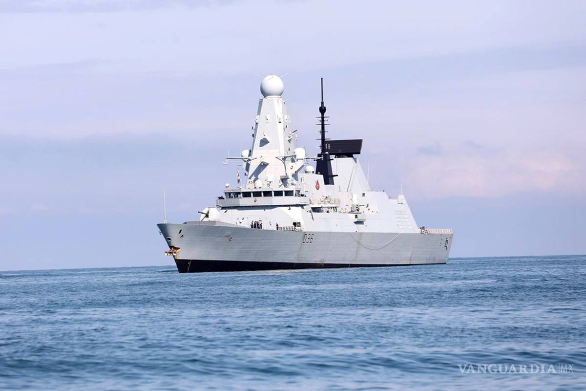 Aparecen documentos militares secretos en una parada de autobús de Londres