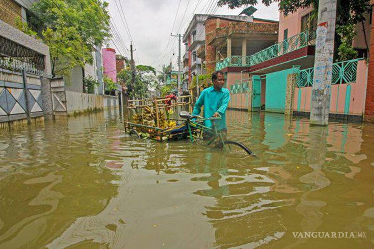 Inundaciones en Bangladesh e India dejan al menos 60 muertos