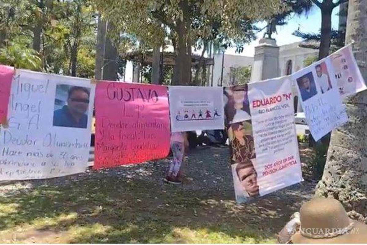 $!Tendederos en todo México, para exhibir a deudores alimentarios