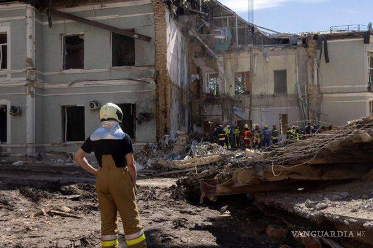 Ataque israelí contra escuela al sur de Gaza deja 29 muertos