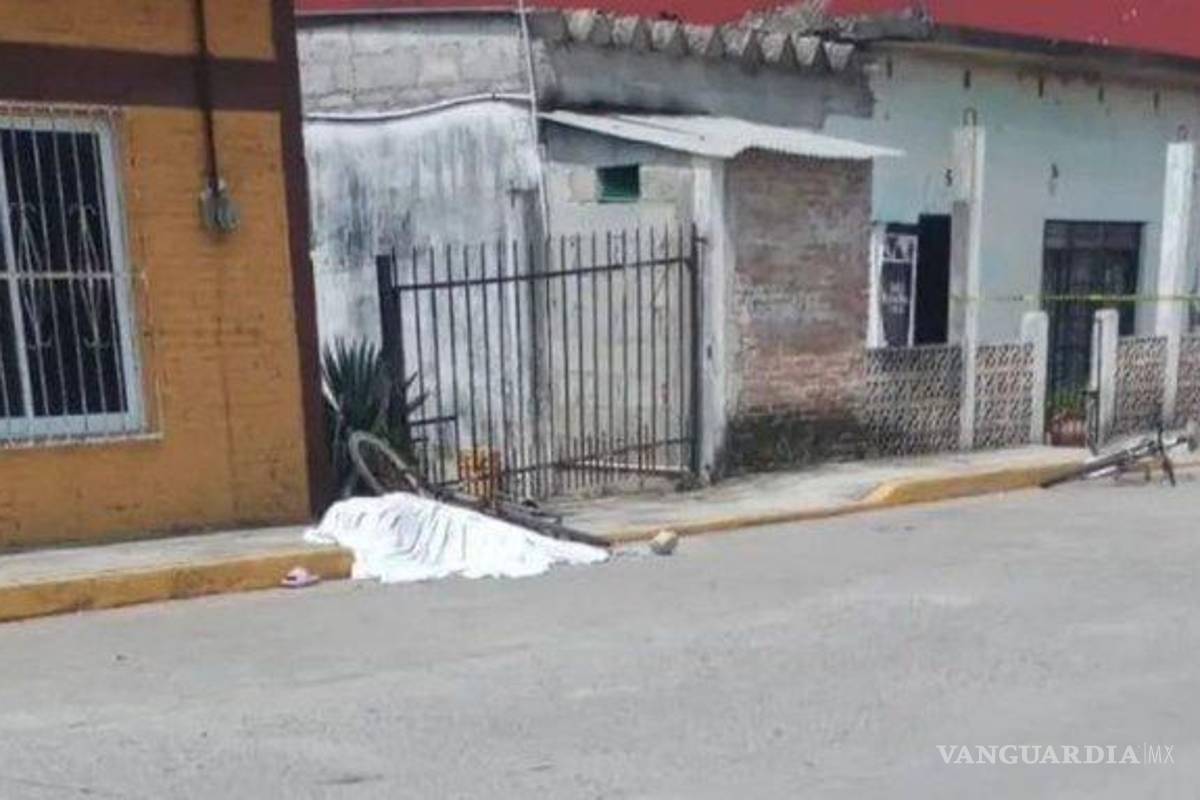 $!El crimen ocurrió a escasas dos cuadras de la comandancia municipal