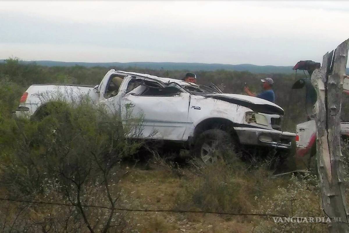 Volcadura en carretera Acuña-Santa Eulalia deja una persona sin vida