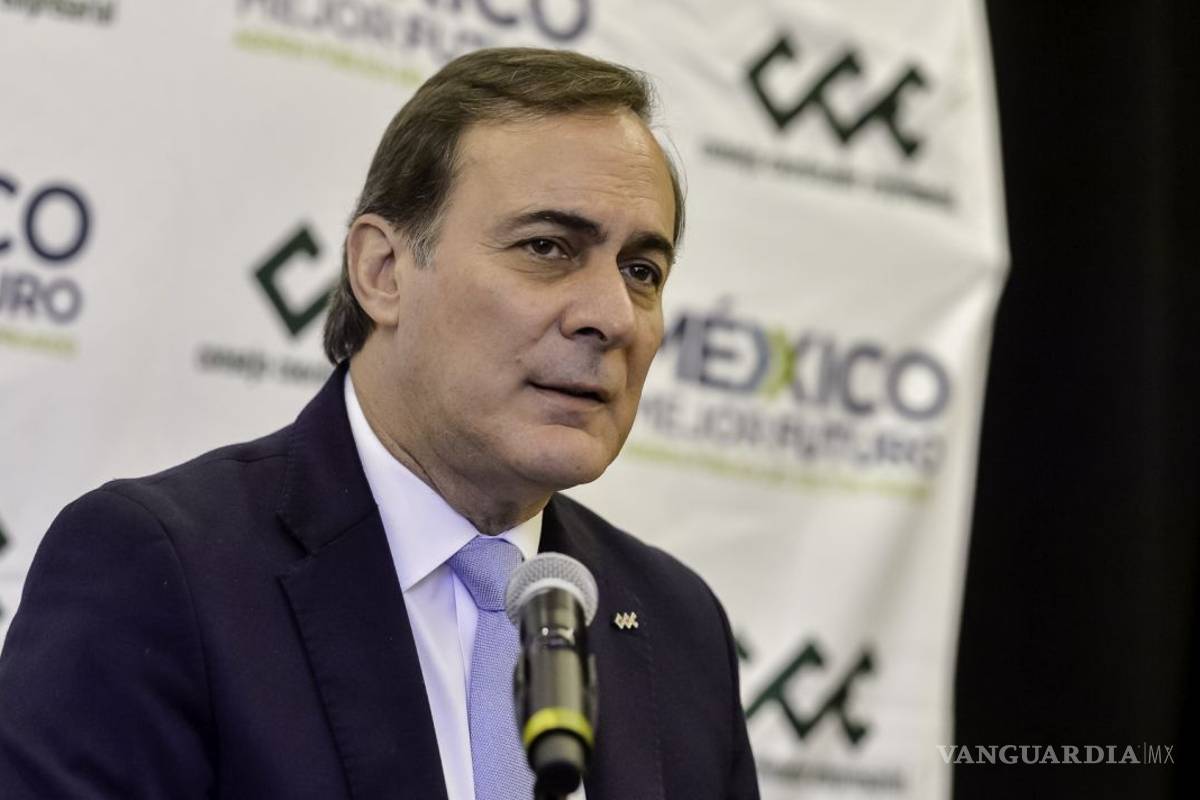 Empresarios da 'luz verde' para continuar con la construcción del NAIM; SCT analizará el estudio