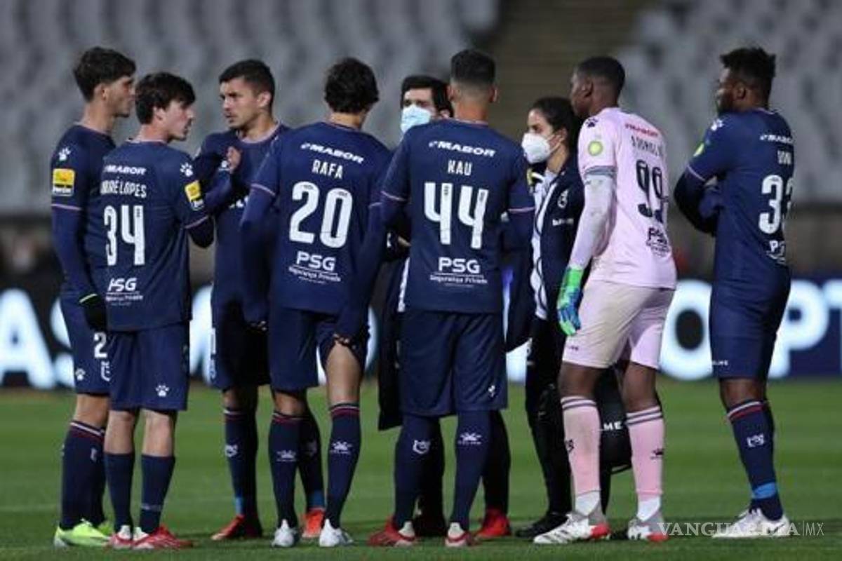 Encuentran 13 casos de variante Ómicron en equipo de fútbol de Portugal