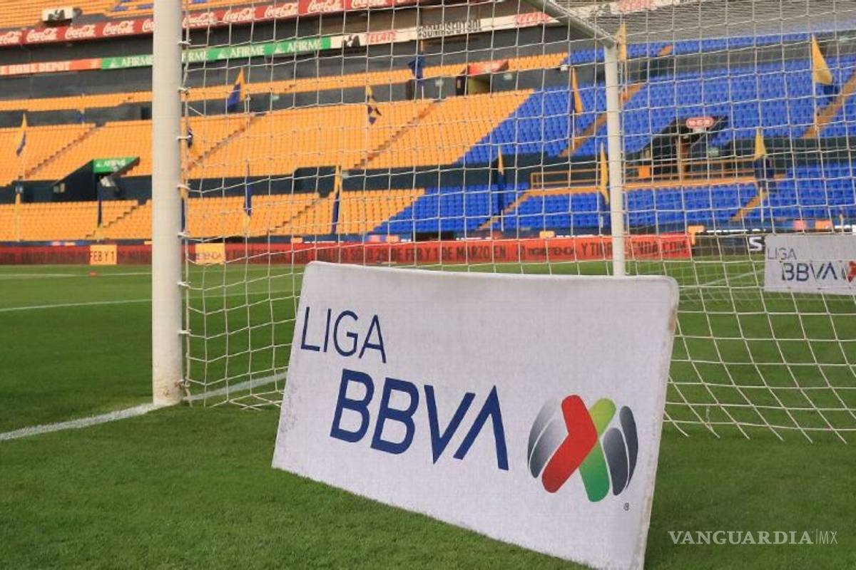 Futbolistas habrían sido amenazados para aceptar una reducción de salario