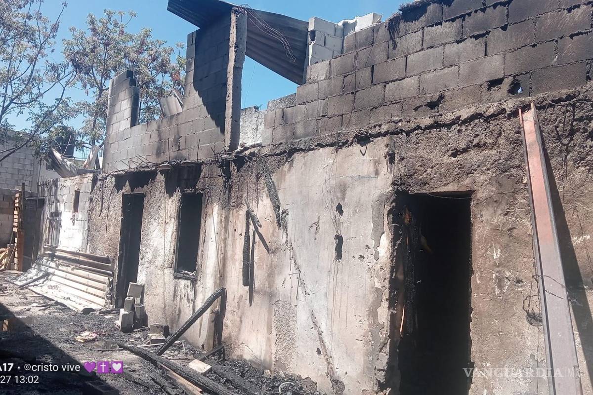 Hombre de 51 años busca reconstruir su hogar en Saltillo; incendio dejó el domicilio en cenizas