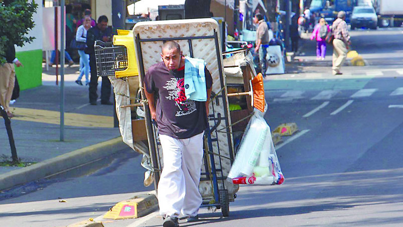 Pobreza laboral, con un ligero repunte a nivel nacional: Coneval