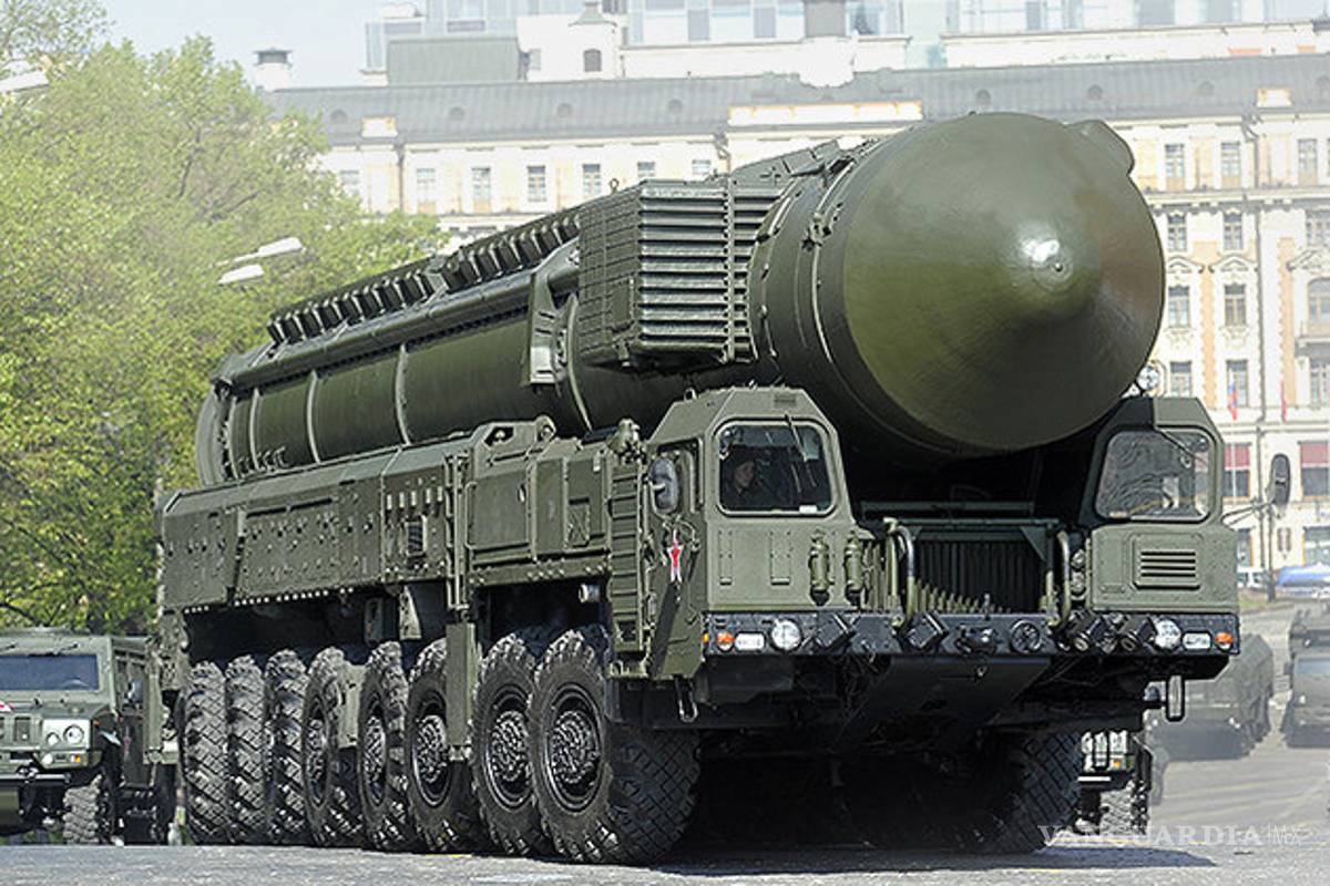 Potencias nucleares reducen y modernizan sus arsenales