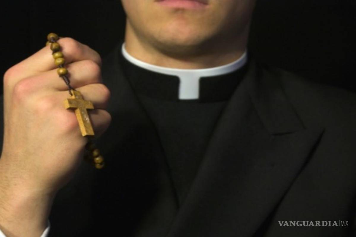Dan 12 años de prisión a sacerdote por violación en El Salvador