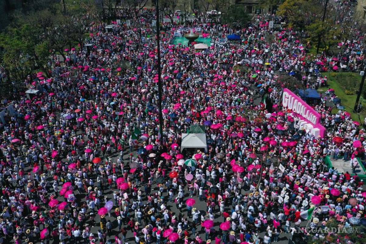 Así toman las calles y plazas miles de mexicanos para defender al INE (Fotos)