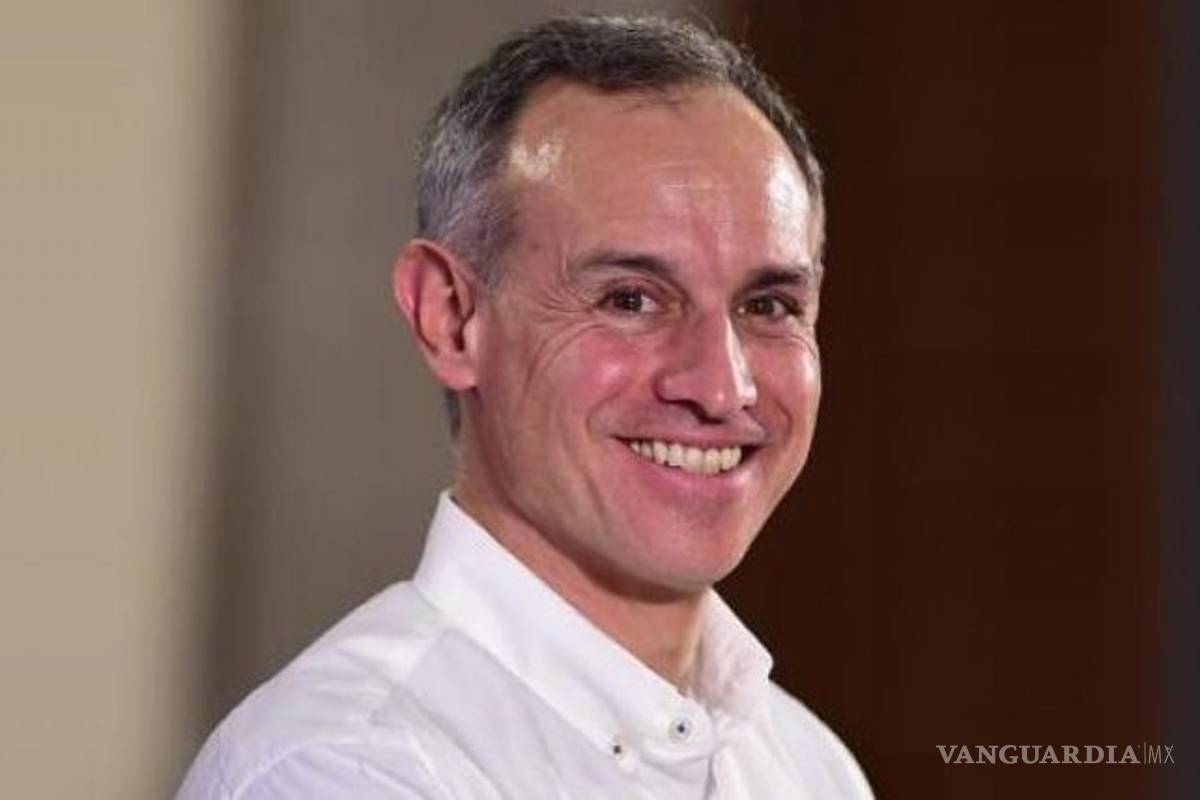 '¿Por qué tan guapo?'... Reportera 'gatellover' hace sonrojar a López-Gatell con piropo en conferencia del COVID (video)